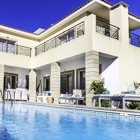 Chiara Villa